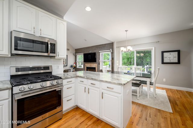 27 Olivia Way, Jackson, NJ 08527