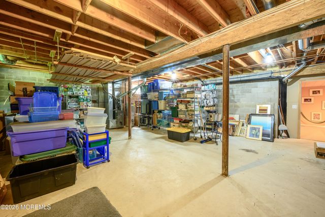 27 Olivia Way, Jackson, NJ 08527