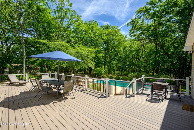 27 Olivia Way, Jackson, NJ 08527