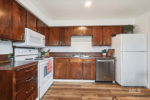 508 E Washington Ave, Nampa, ID 83686