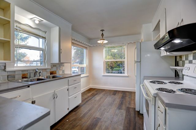 11806 E Boone Ave, Spokane Valley, WA 99223