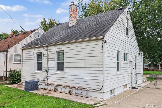7251 Dolphin, Detroit, MI 48239