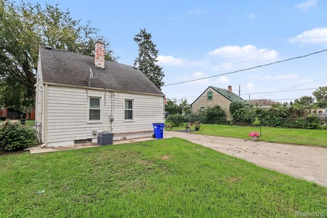 7251 Dolphin, Detroit, MI 48239
