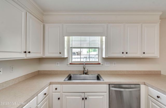 130 Meade Lane, Pearl, MS 39208