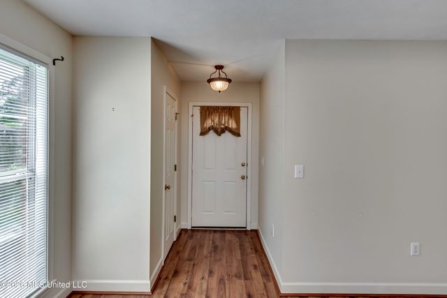 130 Meade Lane, Pearl, MS 39208