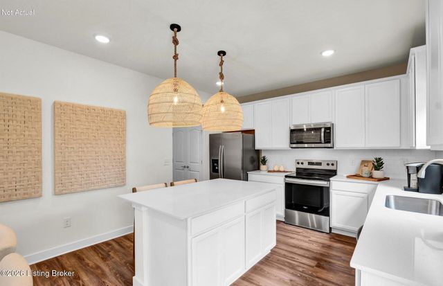 4011 Blackthorn Pl, La Grange, KY 40031