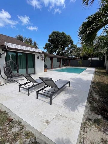 336 NE 28th Terrace, Boca Raton, FL 33431