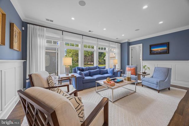 14 E LAKE DR, Annapolis, MD 21403