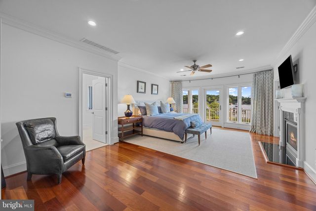 14 E LAKE DR, Annapolis, MD 21403