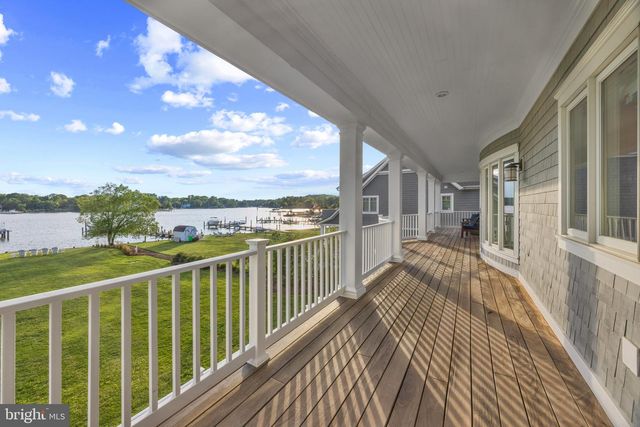 14 E LAKE DR, Annapolis, MD 21403