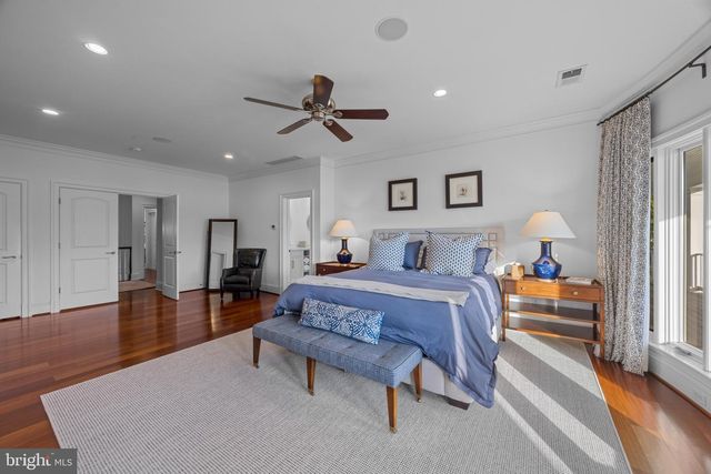 14 E LAKE DR, Annapolis, MD 21403