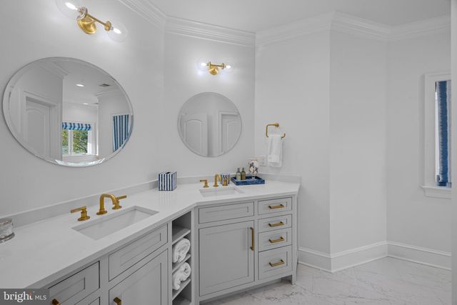 14 E LAKE DR, Annapolis, MD 21403