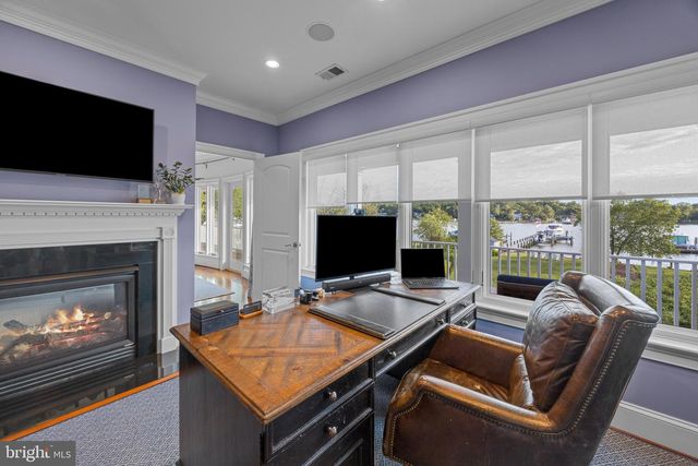 14 E LAKE DR, Annapolis, MD 21403