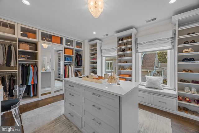 14 E LAKE DR, Annapolis, MD 21403