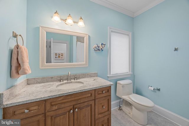 14 E LAKE DR, Annapolis, MD 21403