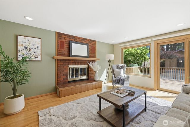 7032 132nd Avenue NE, Kirkland, WA 98033