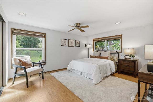 7032 132nd Avenue NE, Kirkland, WA 98033