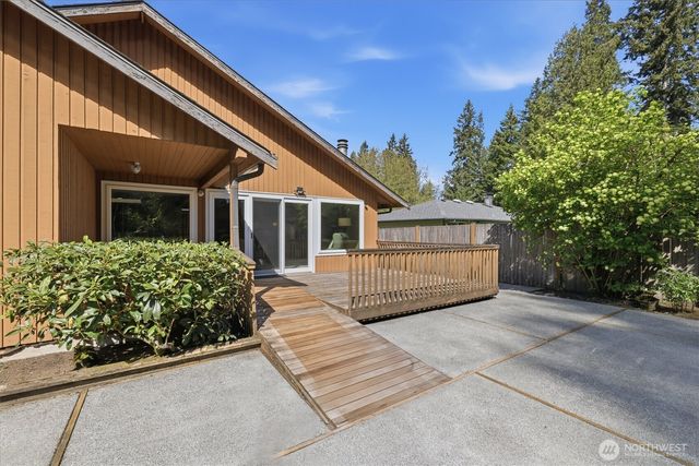 7032 132nd Avenue NE, Kirkland, WA 98033