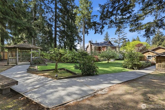 7032 132nd Avenue NE, Kirkland, WA 98033