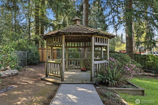 7032 132nd Avenue NE, Kirkland, WA 98033