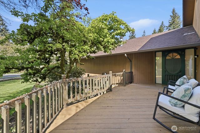 7032 132nd Avenue NE, Kirkland, WA 98033
