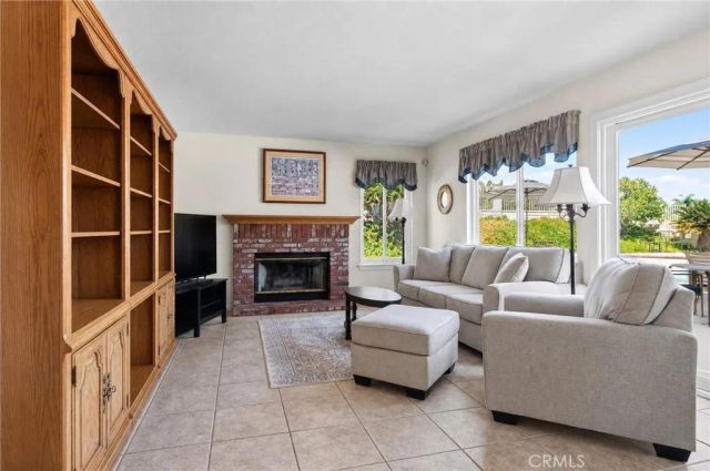 280 Clearwood, Riverside, CA 92506