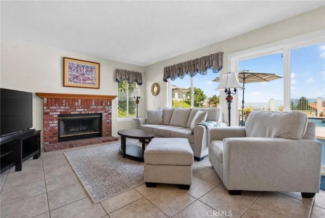 280 Clearwood, Riverside, CA 92506