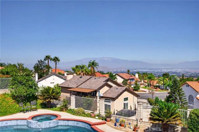 280 Clearwood, Riverside, CA 92506