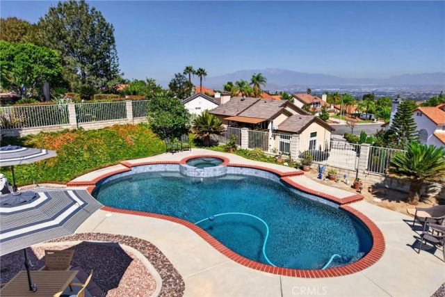 280 Clearwood, Riverside, CA 92506