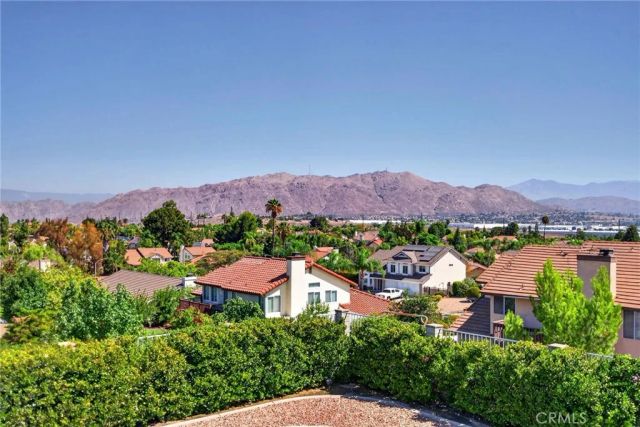 280 Clearwood, Riverside, CA 92506