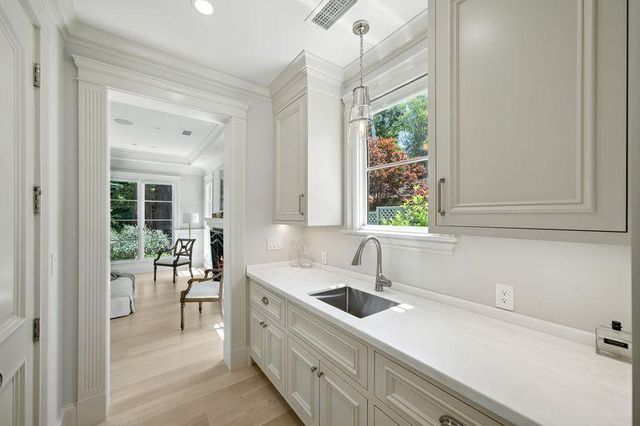 830 Bromfield Road, San Mateo, CA 94402