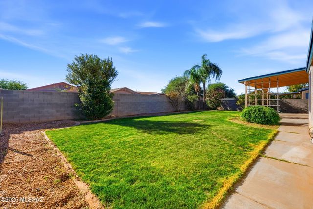 10138 E Sunrise Meadow Place, Tucson, AZ 85747