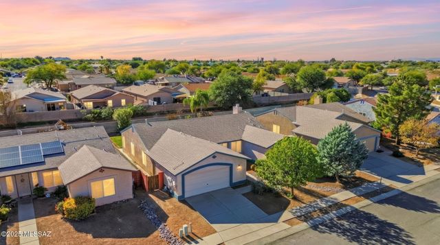 10138 E Sunrise Meadow Place, Tucson, AZ 85747