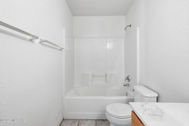 10138 E Sunrise Meadow Place, Tucson, AZ 85747