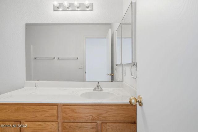 10138 E Sunrise Meadow Place, Tucson, AZ 85747