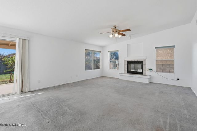 10138 E Sunrise Meadow Place, Tucson, AZ 85747