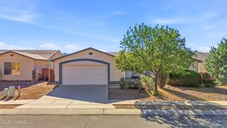 10138 E Sunrise Meadow Place, Tucson, AZ 85747