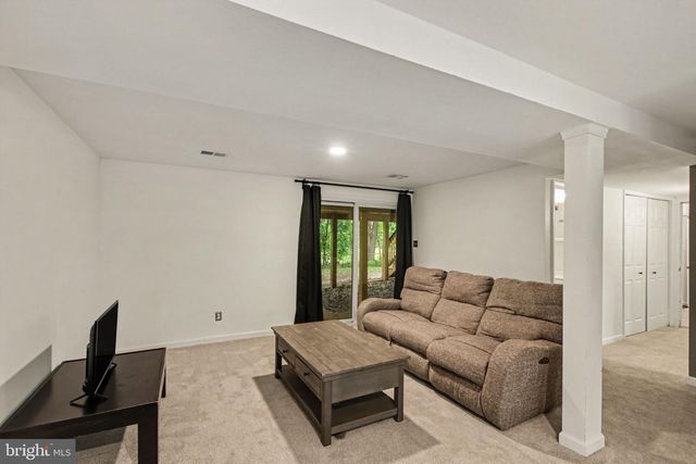 14010 MONTOCLAIR LN, Woodbridge, VA 22193