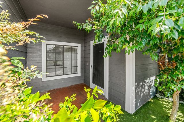 8192 Sandcove Cir 106, Huntington Beach, CA 92646