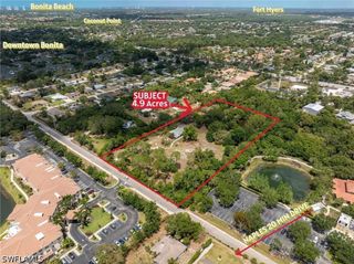 11405 Longfellow LN, Bonita Springs, FL 34135