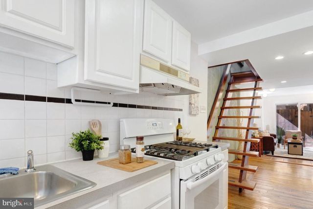 1036 MONTROSE ST, Philadelphia, PA 19147