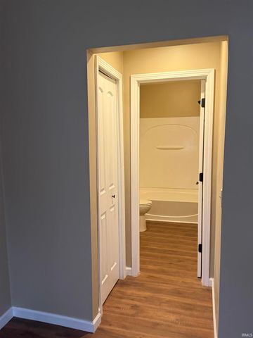 756 N LAFONTAINE Street, Huntington, IN 46750