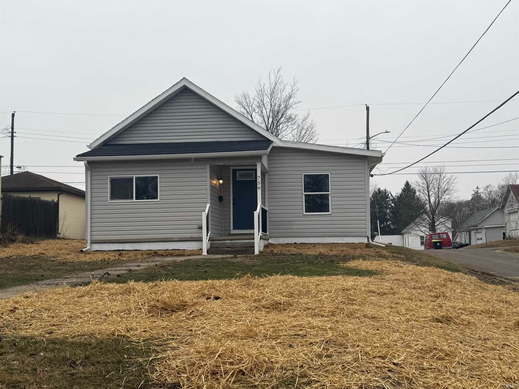 756 N LAFONTAINE Street, Huntington, IN 46750