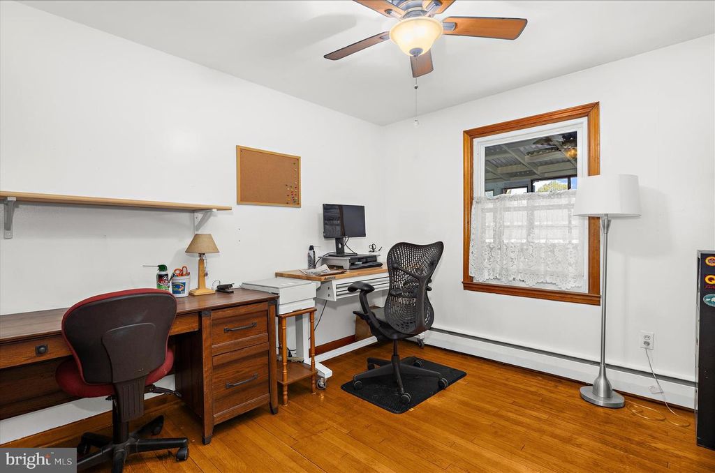 Image 25 of property listing at 114 2ND AVE N, Glen Burnie, MD 21061