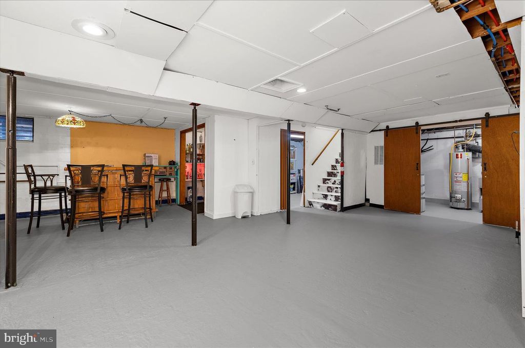 Image 34 of property listing at 114 2ND AVE N, Glen Burnie, MD 21061