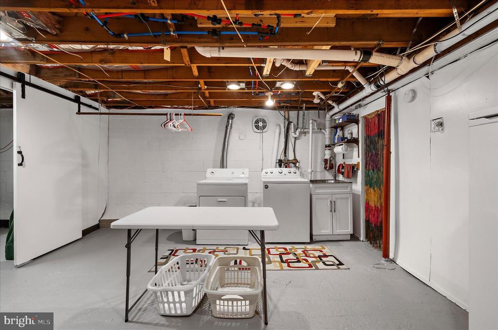 Image 37 of property listing at 114 2ND AVE N, Glen Burnie, MD 21061