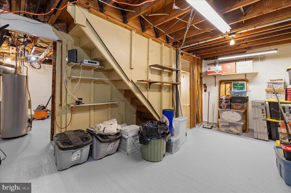 Image 38 of property listing at 114 2ND AVE N, Glen Burnie, MD 21061