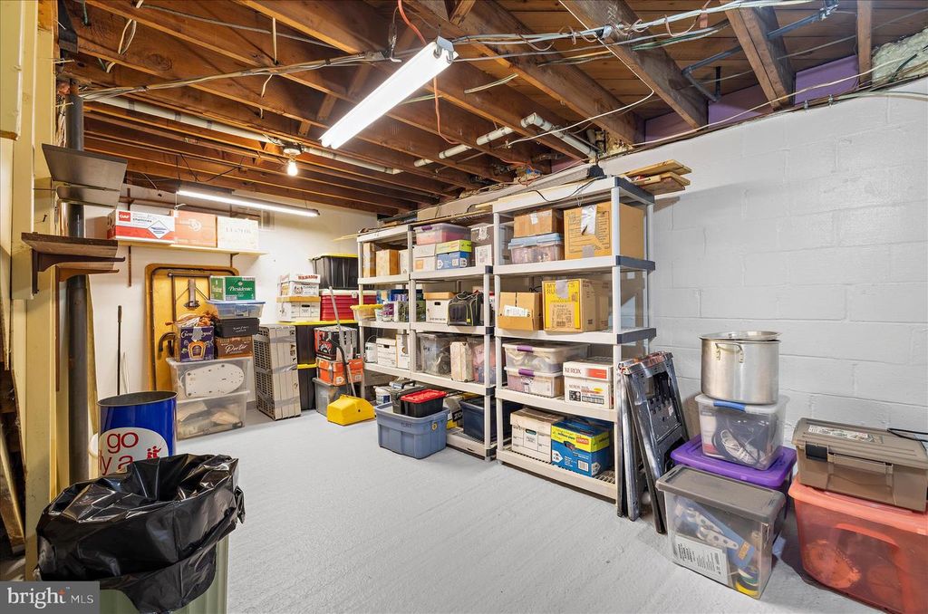 Image 39 of property listing at 114 2ND AVE N, Glen Burnie, MD 21061