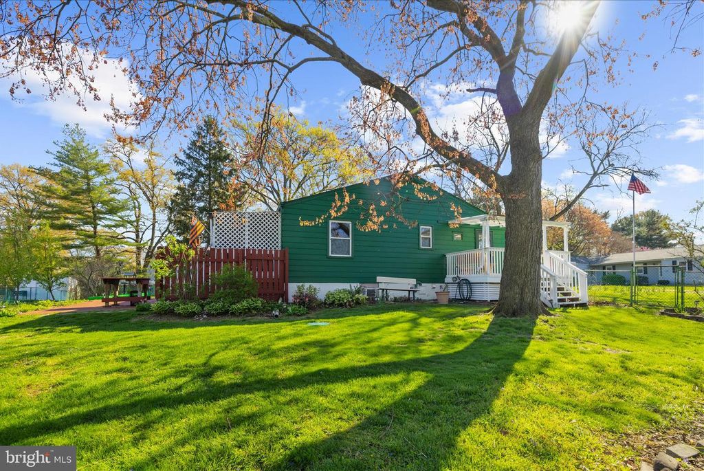 Image 50 of property listing at 114 2ND AVE N, Glen Burnie, MD 21061