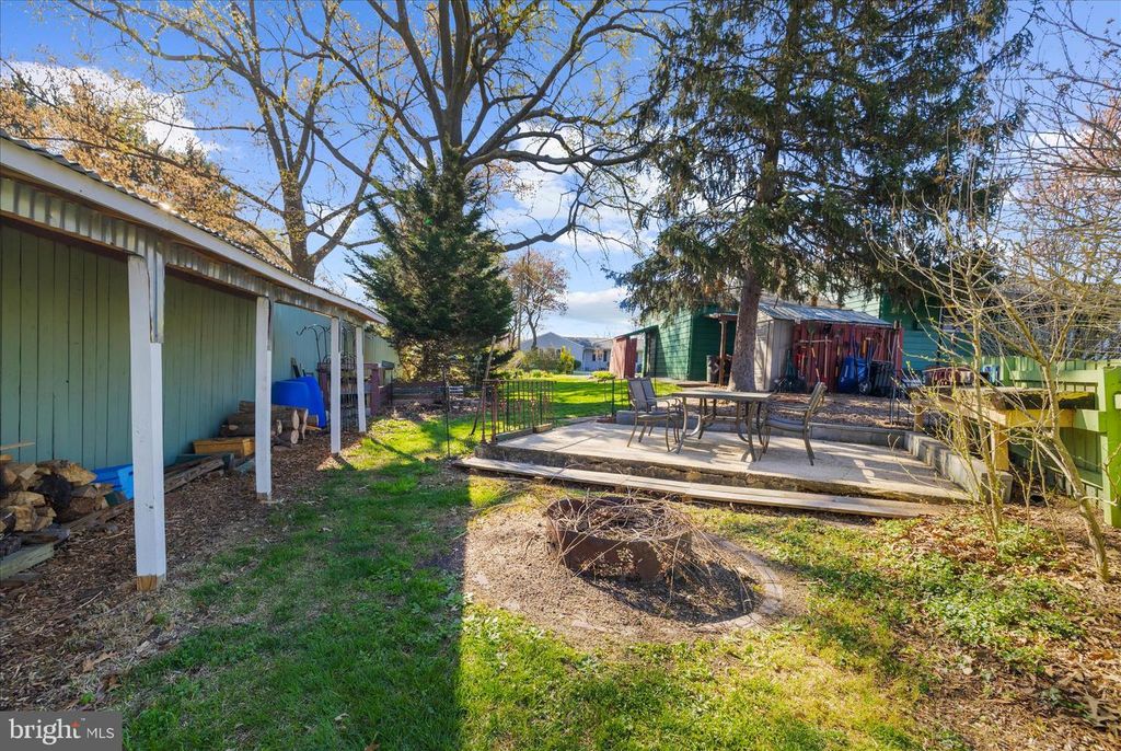 Image 59 of property listing at 114 2ND AVE N, Glen Burnie, MD 21061